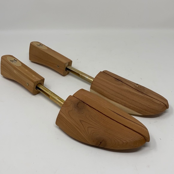 Men’s Warehouse Other - Men’s Cedar Shoe Trees Men’s Warehouse Size L